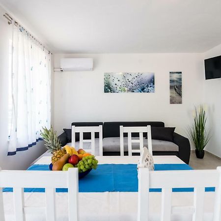 Apartments Dora Вантачичи Экстерьер фото