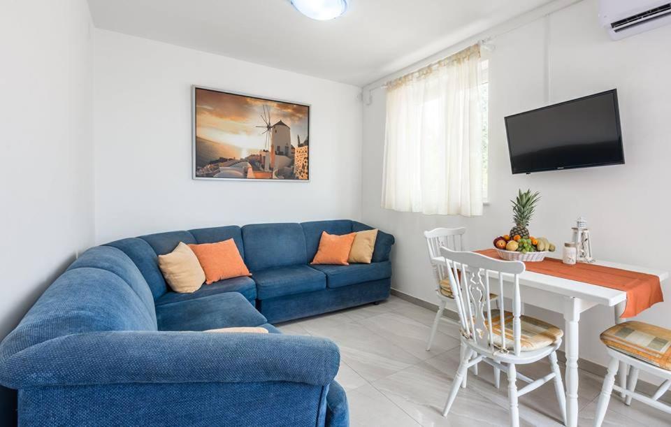 Apartments Dora Вантачичи Экстерьер фото