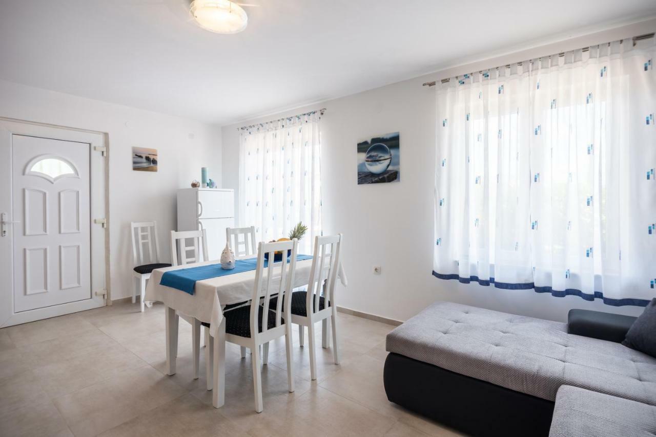 Apartments Dora Вантачичи Экстерьер фото