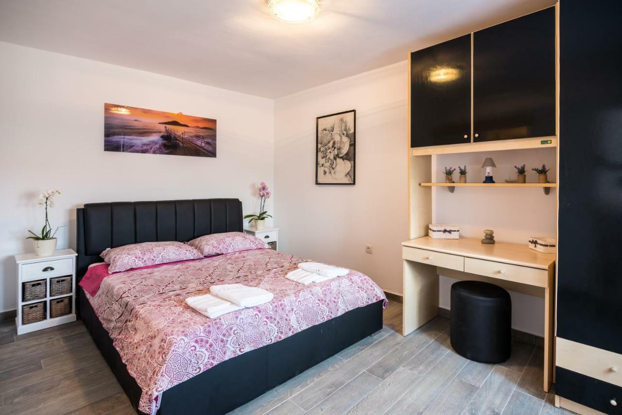 Apartments Dora Вантачичи Экстерьер фото