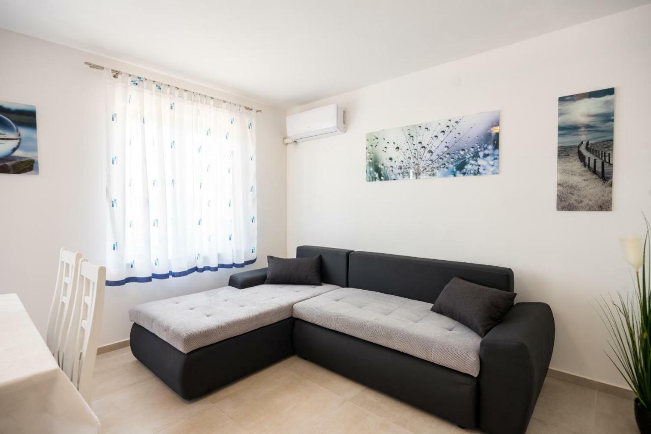 Apartments Dora Вантачичи Экстерьер фото